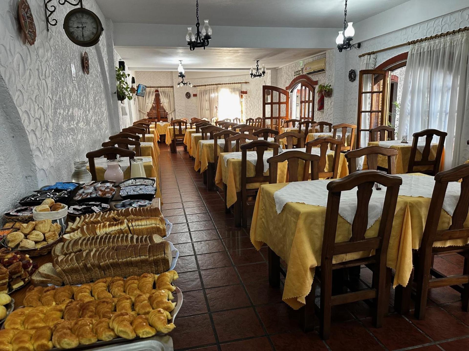 Colonial San Bernardo