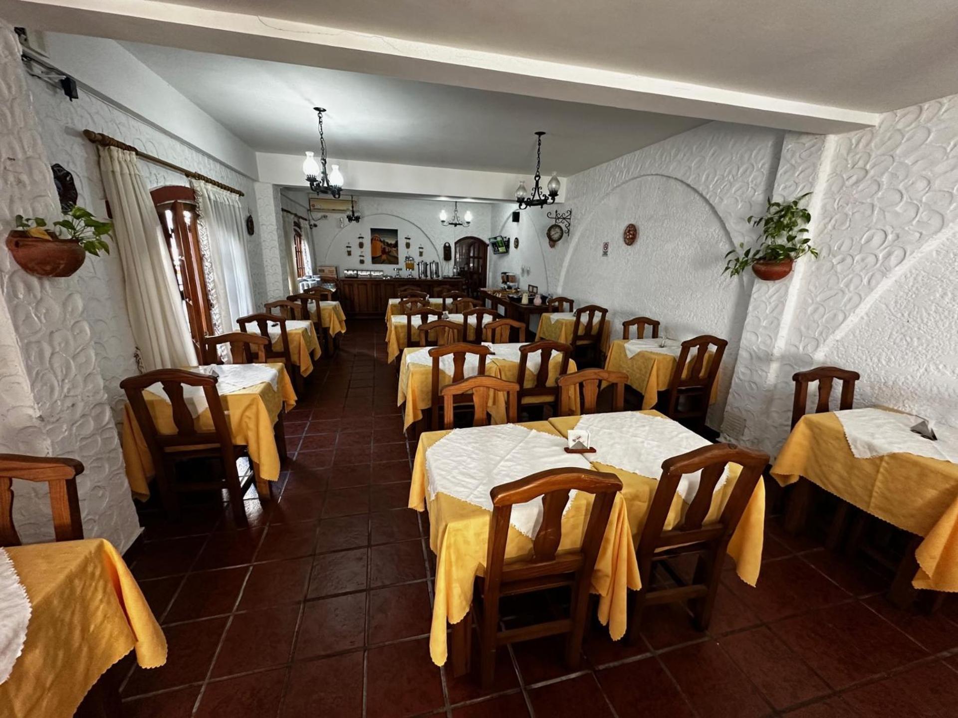Colonial San Bernardo