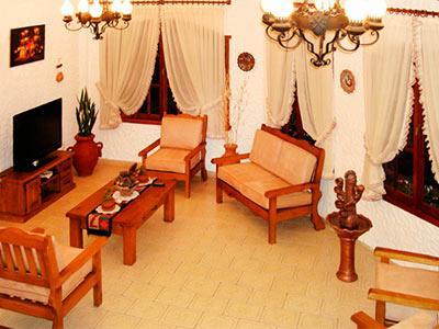 Colonial 3*